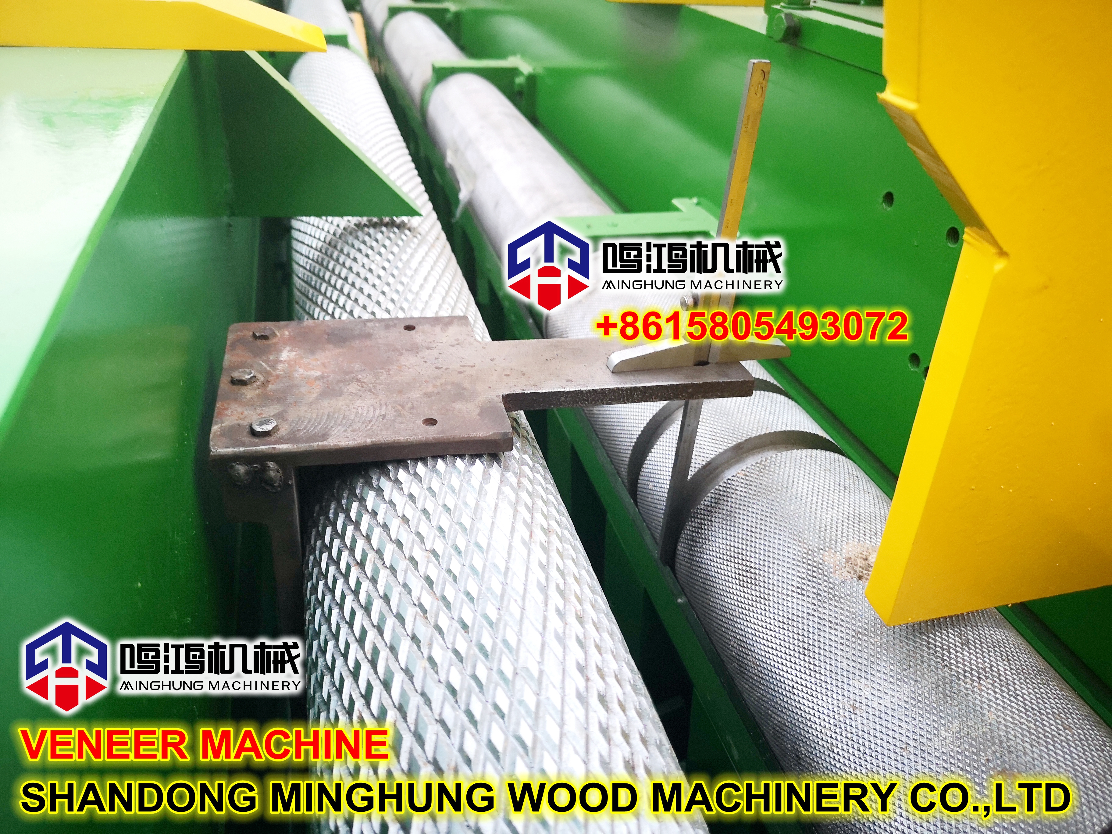 Measurement of veneer lathe knife height tool Kaplama torna bıçağı yükseklik aletinin ölçülmesi