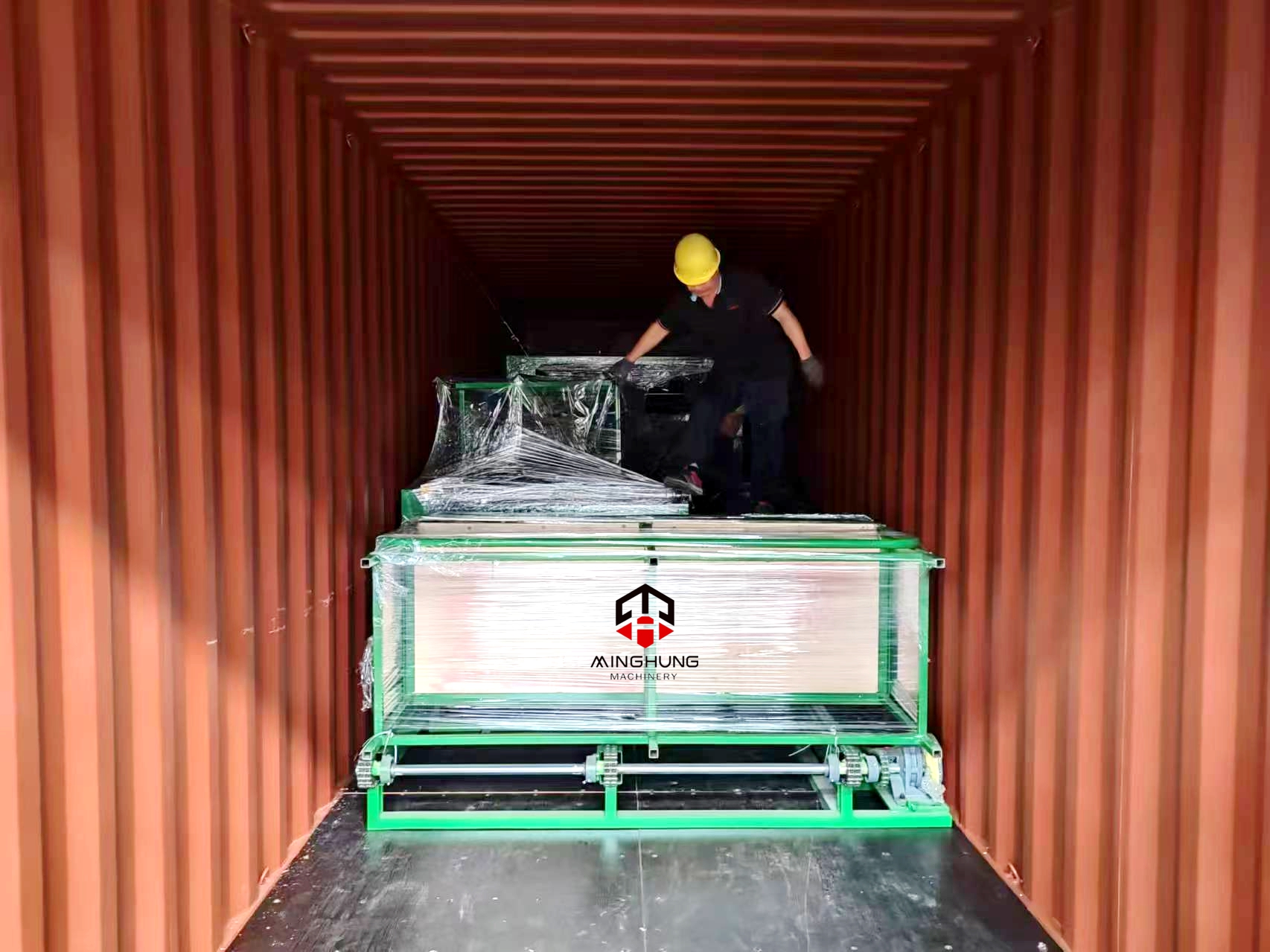 Minghung kontrplak makinesi y&uuml;kleme